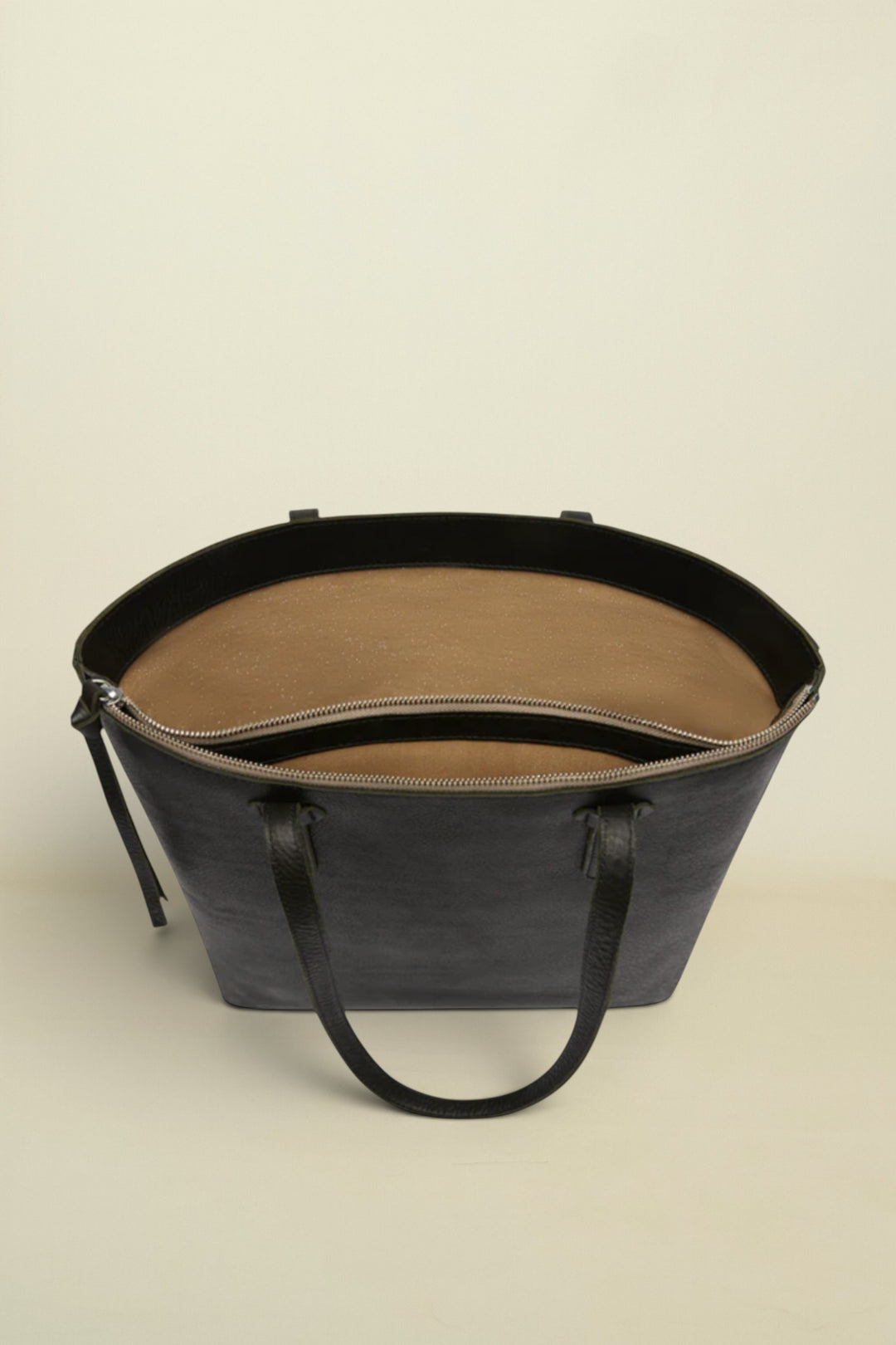 Consuela Evie Market Tote interior view