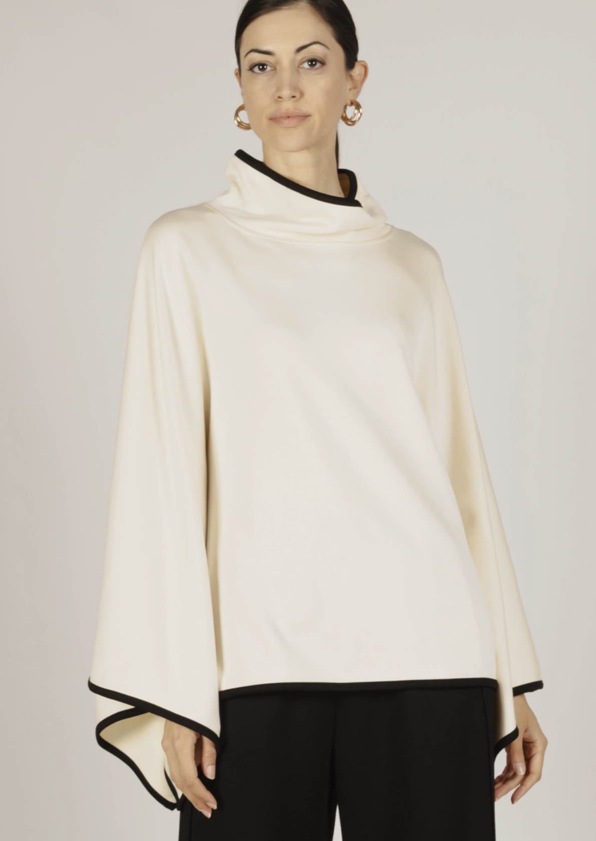 Contrast Scuba Poncho in Ivory
