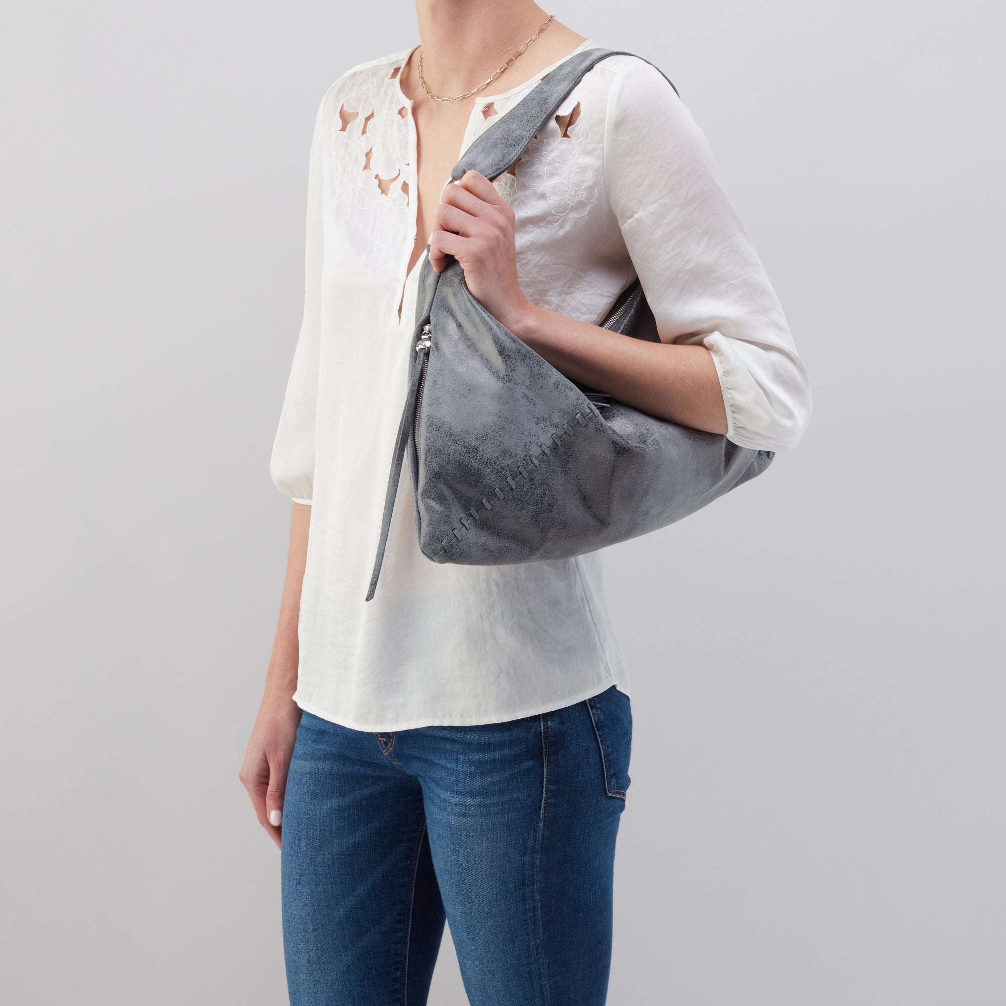 Hobo Paulette in Grey