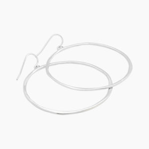 Simply beautiful hoop earrings that are comfortably lightweight and enhanced with a hammered finish and shine.  Hoop earrings on earring wire