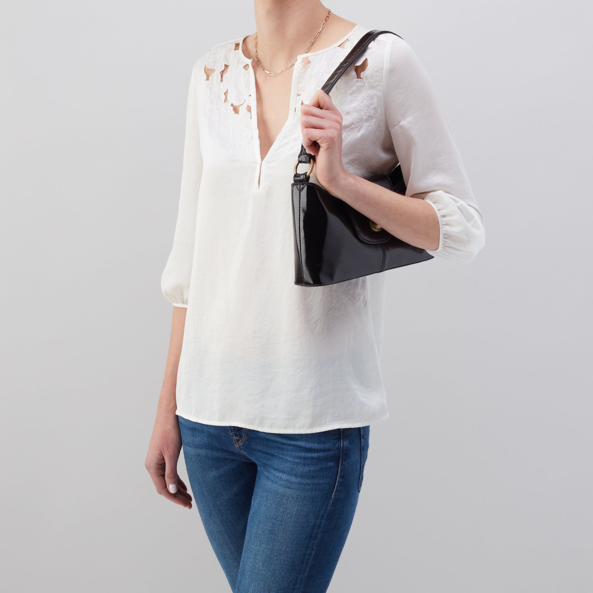 Hobo Mila Shoulder Bag in Black