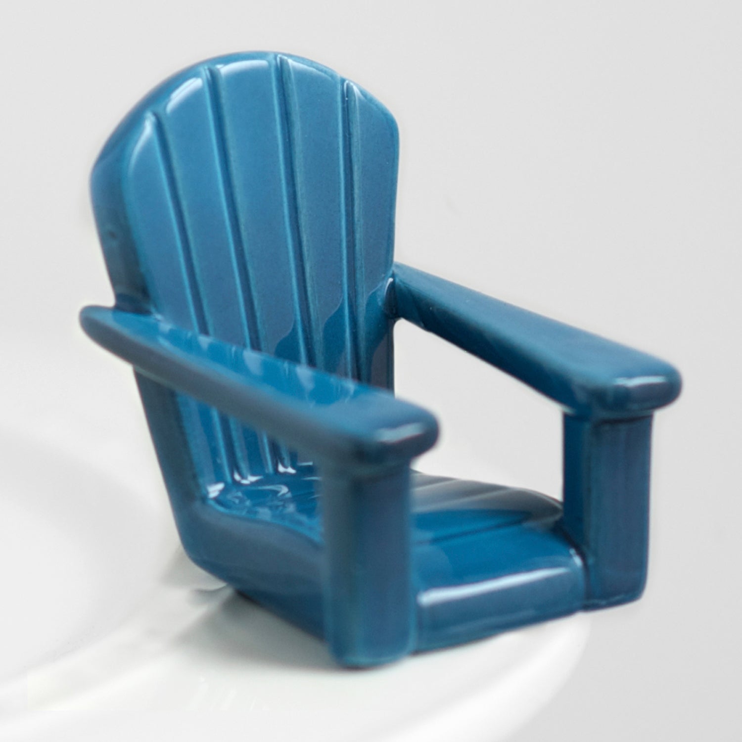 Nora Fleming Mini Chillin' Chair Blue